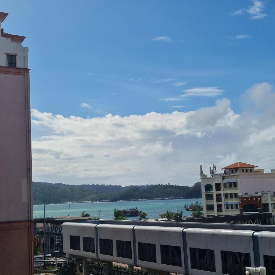 Y Homes Kota Kinabalu Kültér fotó