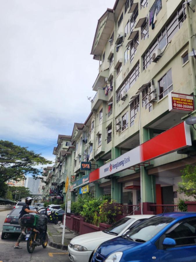 Y Homes Kota Kinabalu Kültér fotó